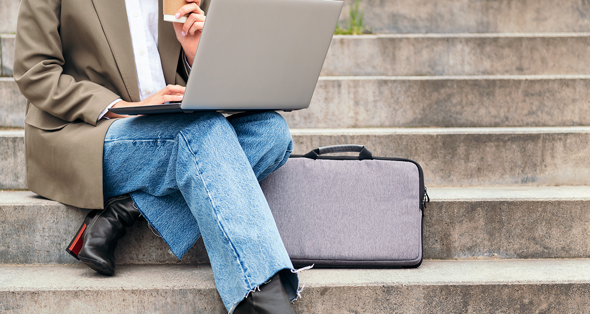 How Do You Clean a Laptop Bag: Simple and Effective Methods
