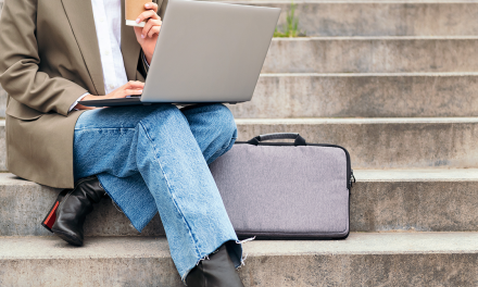 How Do You Clean a Laptop Bag: Simple and Effective Methods
